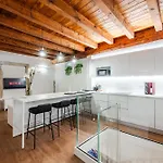 Aria Arena Duplex - Up To 8 Pax Βερόνα