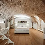 Aria Arena Duplex - Up To 8 Pax Διαμέρισμα Βερόνα