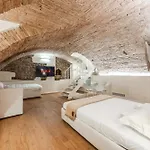Aria Arena Duplex - Up To 8 Pax
