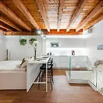 Διαμέρισμα Aria Arena Duplex - Up To 8 Pax Βερόνα