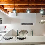 Aria Arena Duplex - Up To 8 Pax *