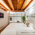 Διαμέρισμα Aria Arena Duplex - Up To 8 Pax
