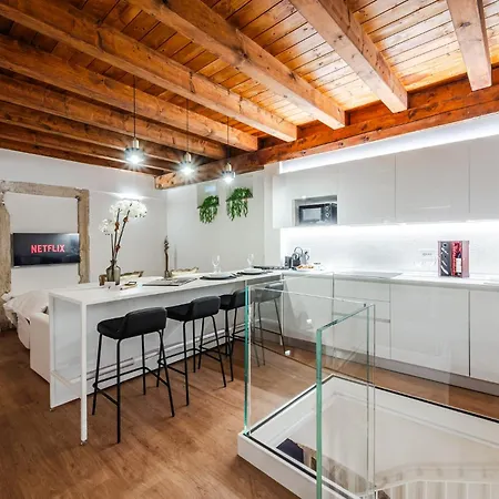 Aria Arena Duplex - Up To 8 Pax Διαμέρισμα