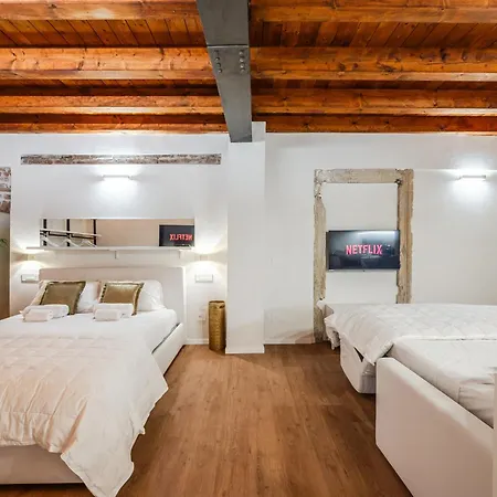 Aria Arena Duplex - Up To 8 Pax Verona