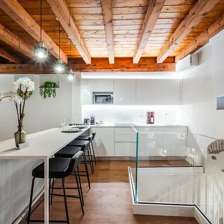 Aria Arena Duplex - Up To 8 Pax Διαμέρισμα
