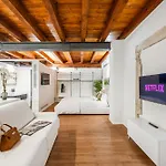 Aria Arena Duplex - Up To 8 Pax 아파트 베로나